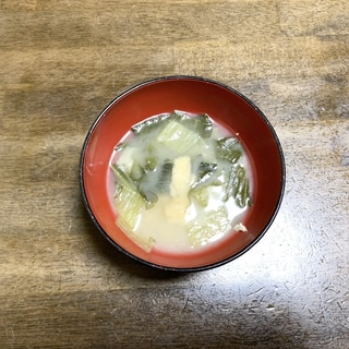 味噌汁レシピ　青梗菜と油揚げの味噌汁